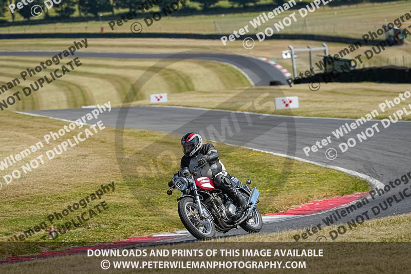 cadwell park;cadwell park photographs;cadwell trackday photographs;enduro digital images;event digital images;eventdigitalimages;peter wileman photography;racing digital images;trackday digital images;trackday photos